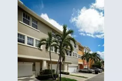 820 Millbrae Court #4, West Palm Beach, FL 33401 - Photo 2