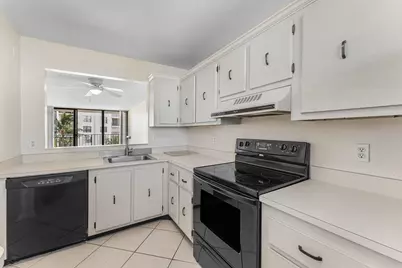 3545 S Ocean Boulevard #405, South Palm Beach, FL 33480 - Photo 6