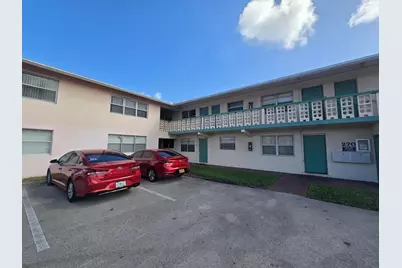 270 NE 40th Street NE #26, Oakland Park, FL 33334 - Photo 1