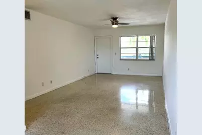 270 NE 40th Street NE #26, Oakland Park, FL 33334 - Photo 6