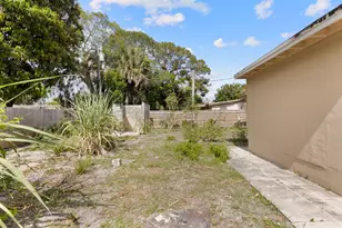 3431 NW 4th St, Lauderhill, FL 33311 - Photo 12
