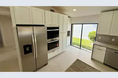 13151 Crisa Drive, Palm Beach Gardens, FL 33410 - Photo 10