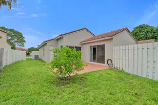 17866 SW 10th Ln, Pembroke Pines, FL 33029 - Photo 40