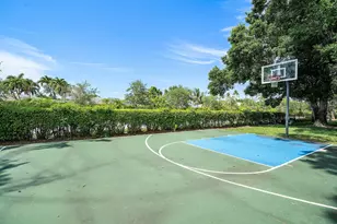 2707 Biarritz Dr, Palm Beach Gardens, FL 33410 - Photo 56