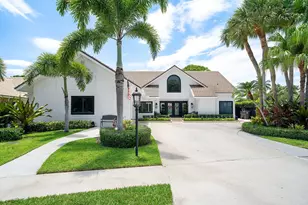 2707 Biarritz Dr, Palm Beach Gardens, FL 33410 - Photo 2