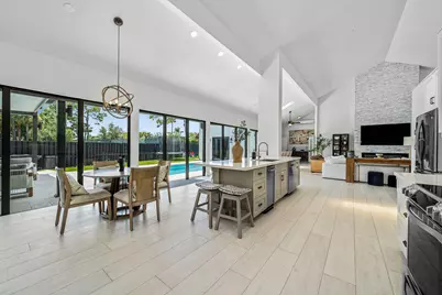 2707 Biarritz Drive, Palm Beach Gardens, FL 33410 - Photo 14