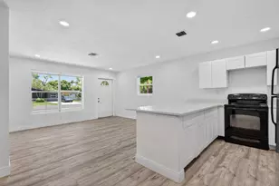 261 NE 22nd St, Pompano Beach, FL 33060 - Photo 2