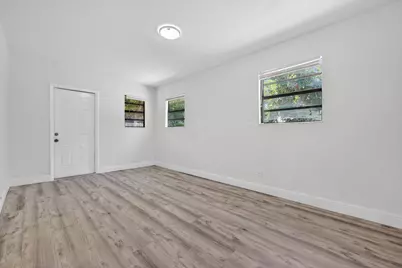 261 NE 22nd Street, Pompano Beach, FL 33060 - Photo 10