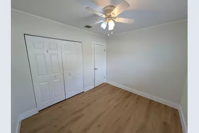 621 NE 56th Street, Oakland Park, FL 33334 - Photo 16