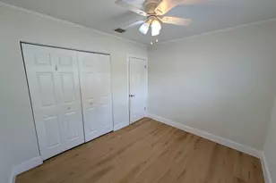 621 NE 56th St, Oakland Park, FL 33334 - Photo 16