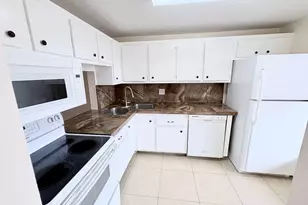 6070 NW 64th Ave NW, Tamarac, FL 33319 - Photo 4