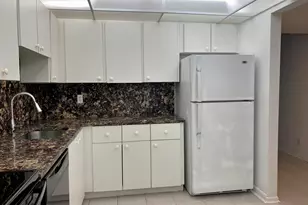 2751 S Palm Aire Dr, Pompano Beach, FL 33069 - Photo 22