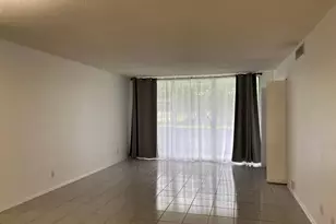2751 S Palm Aire Dr, Pompano Beach, FL 33069 - Photo 2