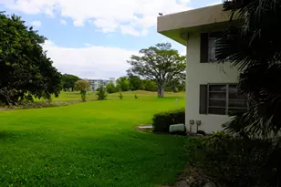2751 S Palm Aire Dr, Pompano Beach, FL 33069 - Photo 32