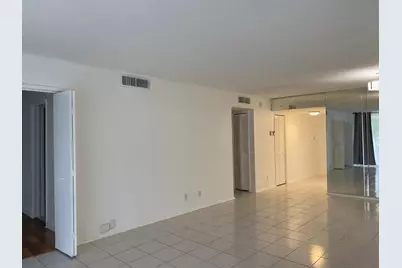 2751 S Palm Aire Drive #107, Pompano Beach, FL 33069 - Photo 4
