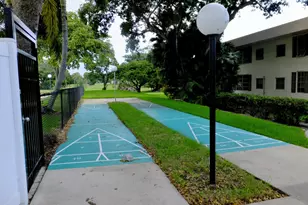 2751 S Palm Aire Dr, Pompano Beach, FL 33069 - Photo 30