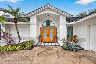 12897 La Rochelle Cir, Palm Beach Gardens, FL 33410 - Photo 2