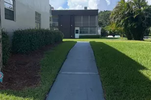 816 Normandy Q, Delray Beach, FL 33484 - Photo 2