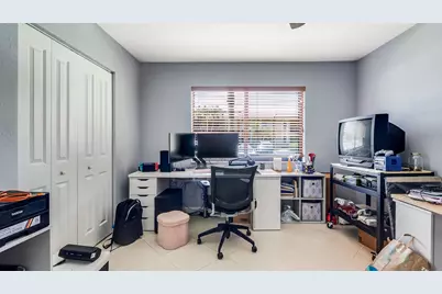 303 Lakeview Drive #102, Weston, FL 33326 - Photo 10