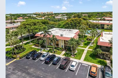 303 Lakeview Drive #102, Weston, FL 33326 - Photo 4