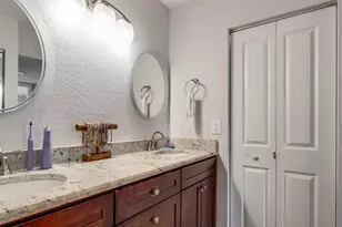 303 Lakeview Dr, Weston, FL 33326 - Photo 18