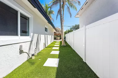 1132 NE 3rd Avenue, Boca Raton, FL 33432 - Photo 18
