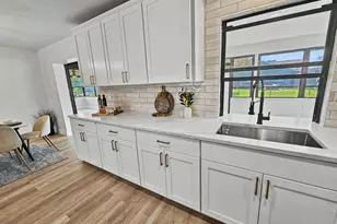 1962 SW Libra Ln, Port Saint Lucie, FL 34984 - Photo 16