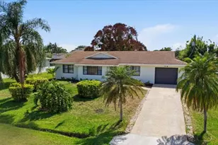 1962 SW Libra Ln, Port Saint Lucie, FL 34984 - Photo 2