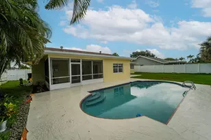 433 SW 27th Ave, Delray Beach, FL 33445 - Photo 16