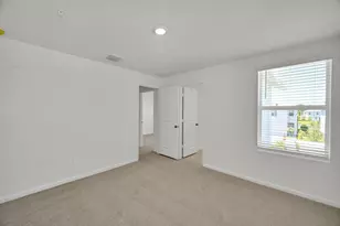 575 Salisbury Cir, Fort Pierce, FL 34982 - Photo 16