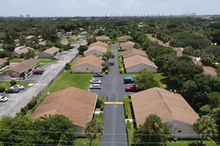 3820 Harwood St, West Palm Beach, FL 33403 - Photo 16