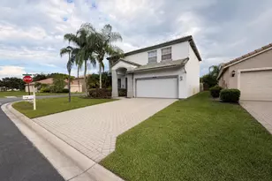 10706 Hidden Bend Way, Wellington, FL 33414 - Photo 2