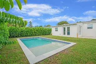 340 Summa St, West Palm Beach, FL 33405 - Photo 1