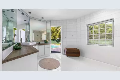 19885 NE 22nd Avenue, Miami, FL 33180 - Photo 48