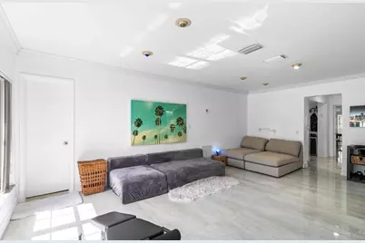 19885 NE 22nd Avenue, Miami, FL 33180 - Photo 22