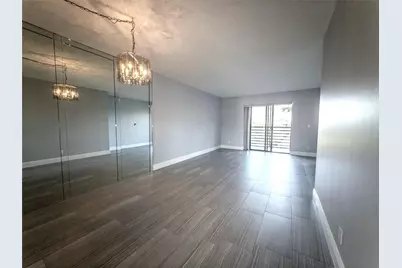 10332 Sunrise Lakes Boulevard #310, Sunrise, FL 33322 - Photo 12