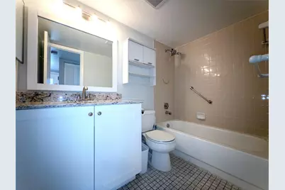 10332 Sunrise Lakes Boulevard #310, Sunrise, FL 33322 - Photo 22