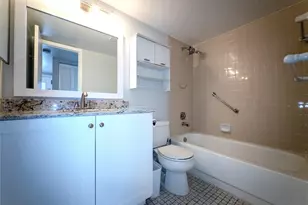 10332 Sunrise Lakes Blvd, Sunrise, FL 33322 - Photo 22