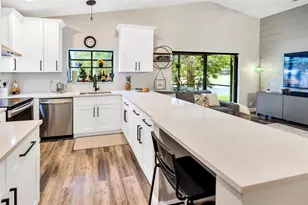 5568 American Cir, Delray Beach, FL 33484 - Photo 10