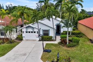 5568 American Cir, Delray Beach, FL 33484 - Photo 2