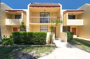 769 SE 1st Way, Deerfield Beach, FL 33441 - Photo 2