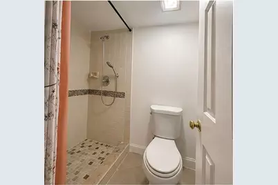 3516 Whitehall Drive #105, West Palm Beach, FL 33401 - Photo 10