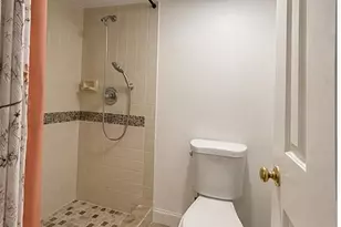 3516 Whitehall Dr, West Palm Beach, FL 33401 - Photo 10