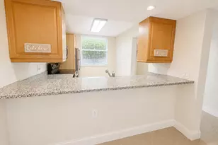3516 Whitehall Dr, West Palm Beach, FL 33401 - Photo 4