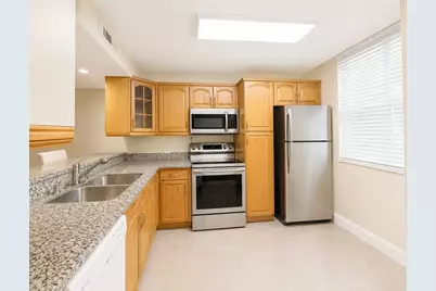 3516 Whitehall Drive #105, West Palm Beach, FL 33401 - Photo 2