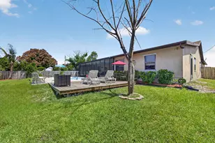 437 SE Nome Dr, Port Saint Lucie, FL 34984 - Photo 6