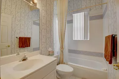 7725 Rockford Road, Boynton Beach, FL 33472 - Photo 18