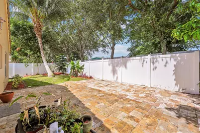 1017 Fosters Mill Road, Boynton Beach, FL 33436 - Photo 32