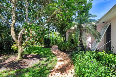 243 Garden Road, Palm Beach, FL 33480 - Photo 2