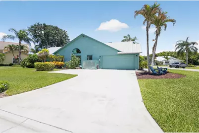 10705 SE Seabreeze Court, Hobe Sound, FL 33455 - Photo 12